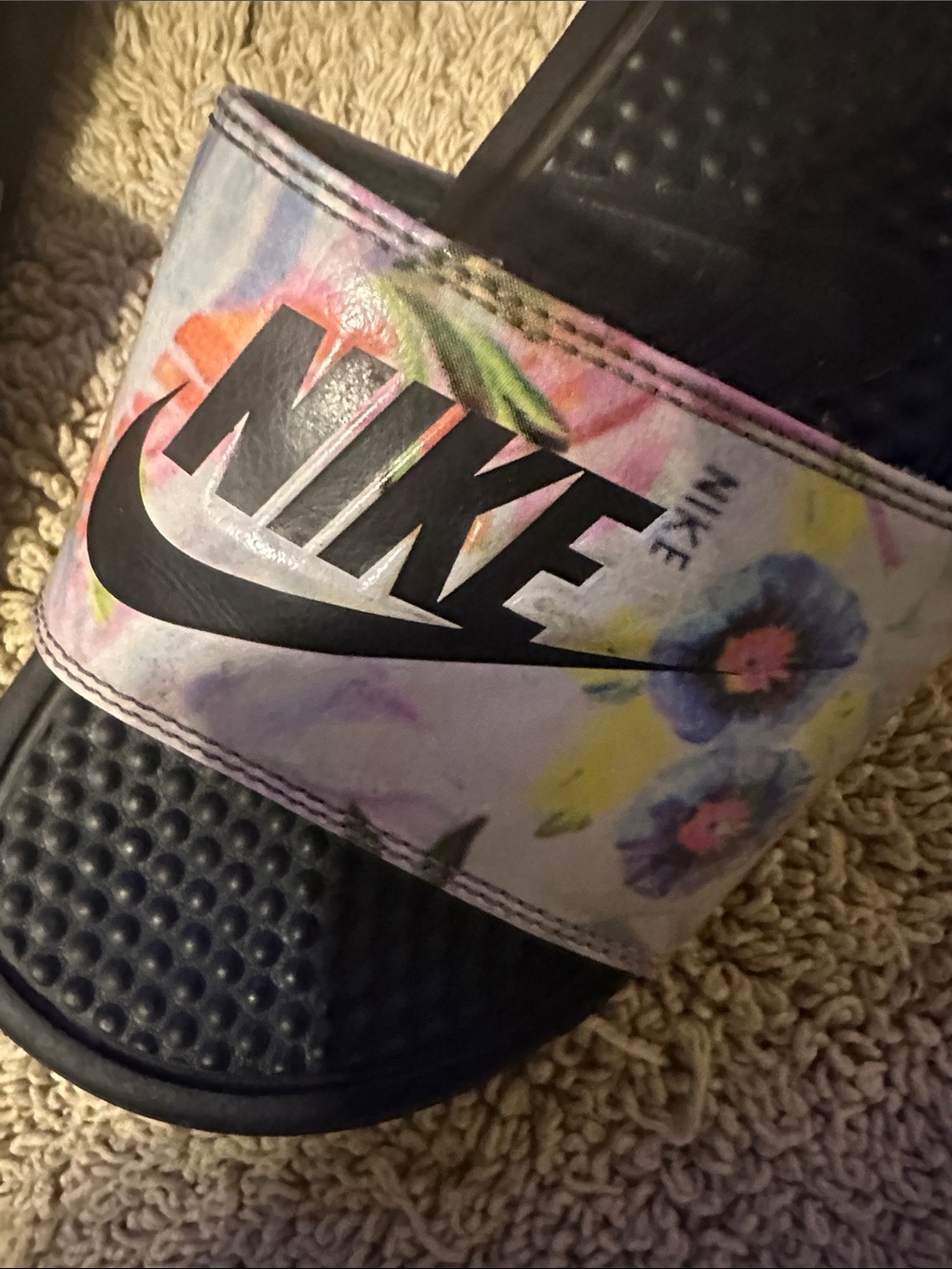 Nike Kids Floral Strap Black Slide Sandals - Picture 4 of 6